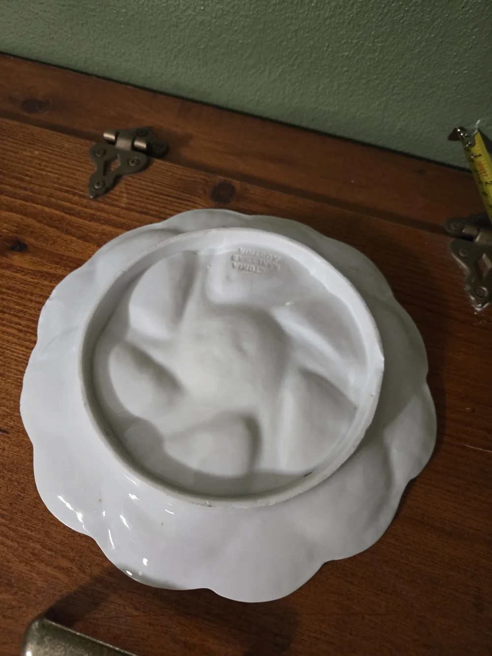 Victoria Karlsbad Austria White and Gold Porcelain Oyster Plate